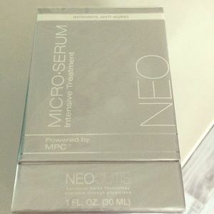 Neocutis Micro Serum! Brand new unused!